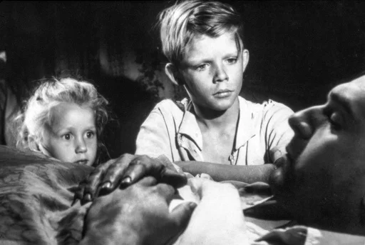 Kino: Kielletyt leikit