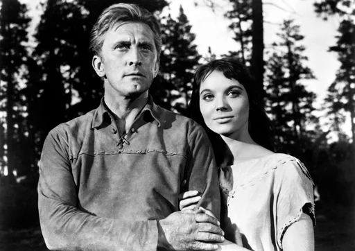 Kino Klassikko: Kahden tulen välissä