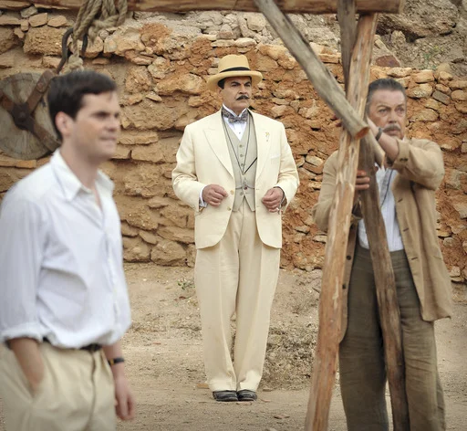 Hercule Poirot: Hänet täytyy tappaa