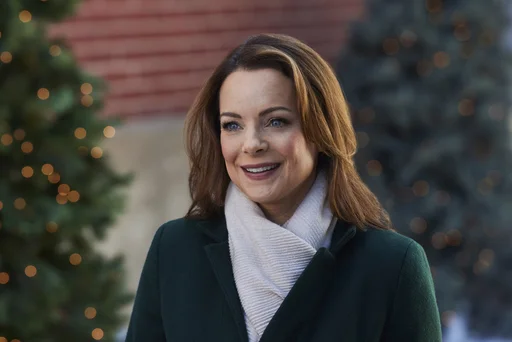 Sister Swap: A Hometown Holiday