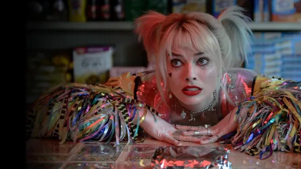 Birds of Prey: And the Fantabulous Emancipation of One Harley Quinn