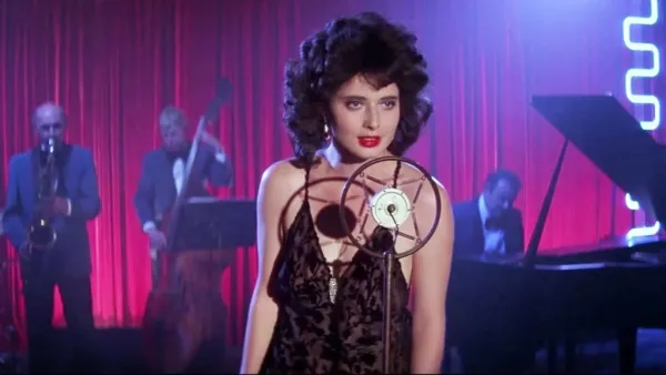 Blue Velvet - ja sinisempi oli yö