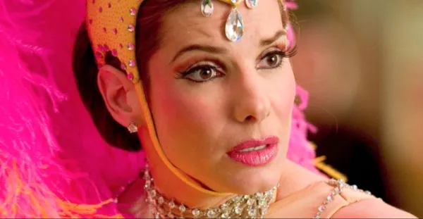 Miss FBI - aseistettu ja ihana