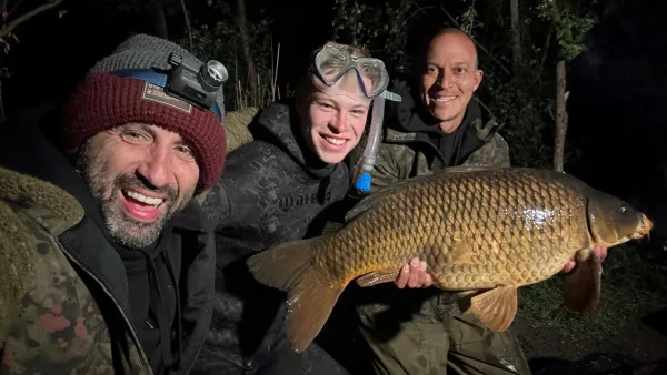 Iso kalastusseikkailu: Veden alla