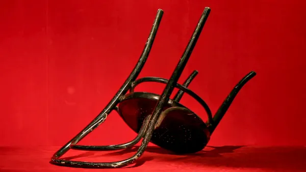 Arkistosta revittyä: Tuoli