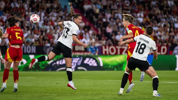 Jalkapallon EURO 2025: kooste välieräottelu Saksa - Espanja
