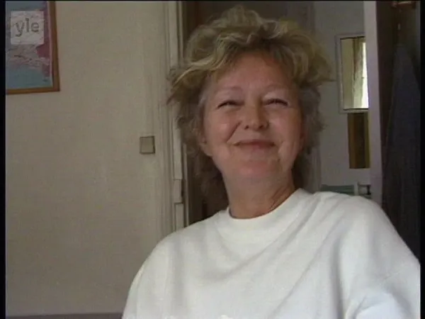 Pari kolme asiaa Elina Salosta