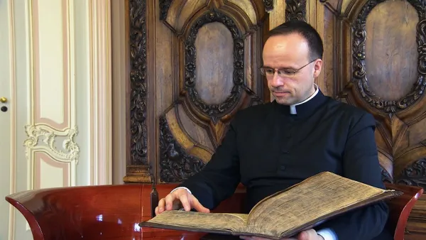 Taivaallista menoa: Ei munkki vaan isä