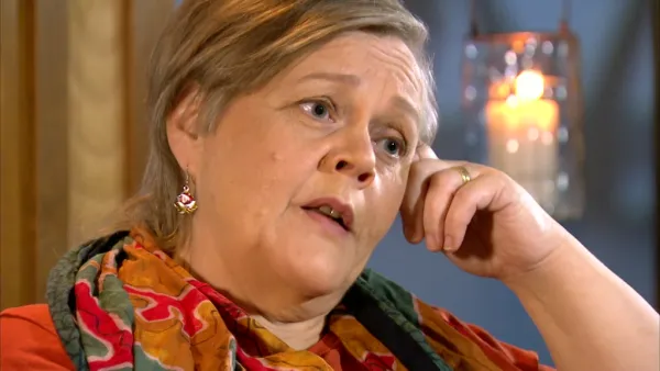 Taivaallista menoa: Kellarin itkijänainen