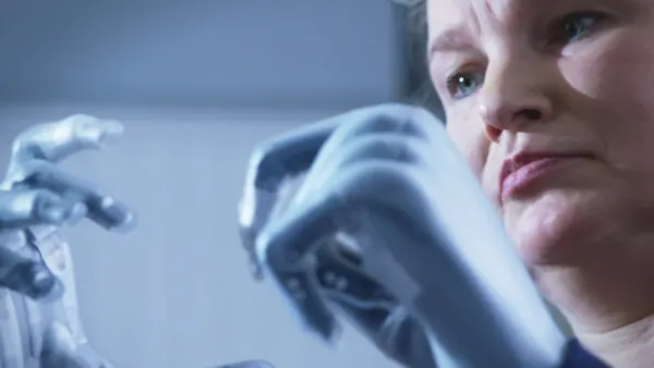 Tuhkimotarinoita: Rakkaus kesti pahimman